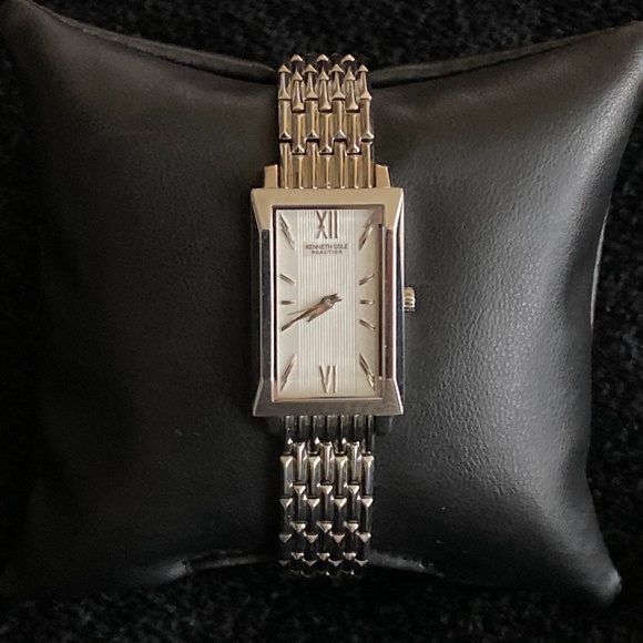 Women’s Stainless Steel Watch - Picture 1 of 3